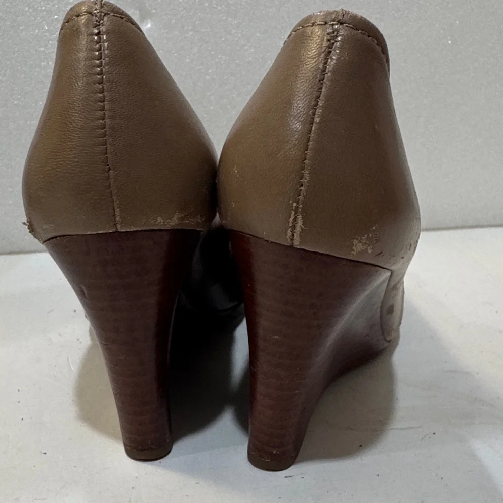 Tory Burch Brown Heels with Gold Logo